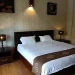 Kim Villa